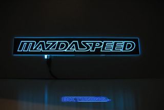 Φωτιζόμενο σήμα Mazda