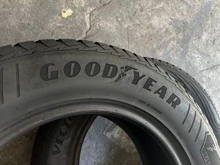2 TMX 225/65/17 GOODYEAR VECTOR4SEASONS -thumb-7