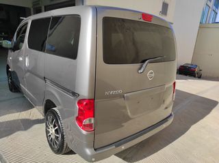 Nissan NV 200 2013-thumb-3