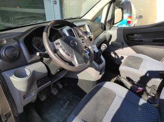 Nissan NV 200 2013-thumb-12