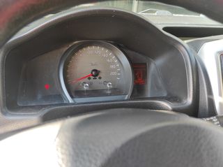 Nissan NV 200 2013-thumb-14