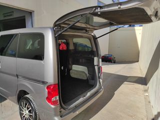 Nissan NV 200 2013-thumb-8