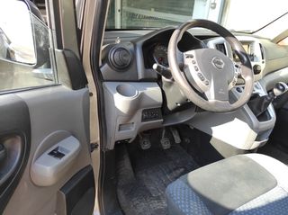 Nissan NV 200 2013-thumb-15