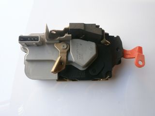 ΚΛΕΙΔΑΡΙΑ XSARA I-II 3Π/5Π ΠΙΣΩ ΔΕΞΙΑ