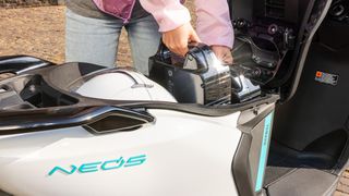 Yamaha Neοs Dual Battery 2026 ΔΩΡΟ Η 2Η ΜΠΑΤΑΡΙΑ!!!-thumb-3