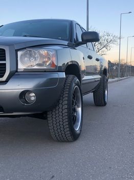 Dodge RAM '06 (Dakota) 4,7 v8 magnum