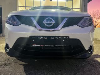 Nissan Qashqai 2015  1.6 dCi Tekna 4x4 Automatic-thumb-6