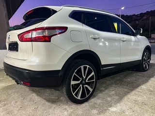Nissan Qashqai 2015  1.6 dCi Tekna 4x4 Automatic-thumb-9