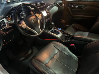 Nissan Qashqai 2015  1.6 dCi Tekna 4x4 Automatic-thumb-17