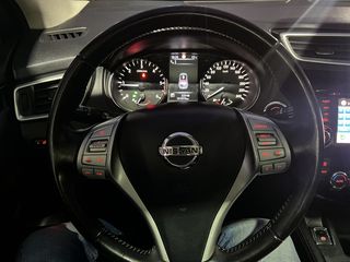 Nissan Qashqai 2015  1.6 dCi Tekna 4x4 Automatic-thumb-20