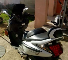 Sym GTS 300i EVO 2010-thumb-17