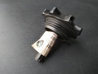 Καπάκι δοχείου λαδιού BMW E30-E28-E24-E23-E32-thumb-1