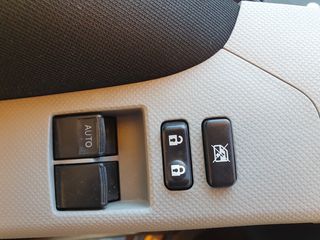 Toyota Yaris 2012 1.33 Start&Stop Executive 6speed-thumb-10