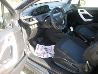 Peugeot 208 2016 1.0 PureTech 70  like-thumb-7