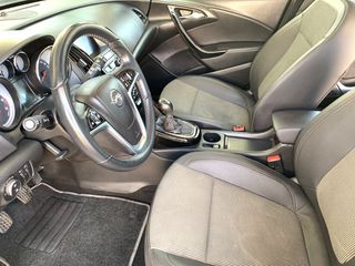Opel Astra 2016 Sports Tourer 1.6 Turbo Sport-thumb-32