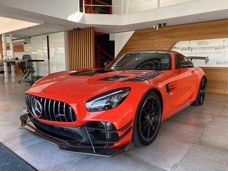 Mercedes-Benz AMG GT R 2019-thumb-1