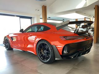 Mercedes-Benz AMG GT R 2019-thumb-5
