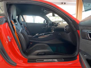 Mercedes-Benz AMG GT R 2019-thumb-28