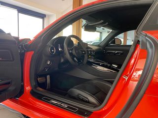 Mercedes-Benz AMG GT R 2019-thumb-18