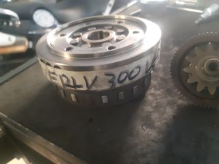 Piaggio beverly 250 κομπλερ μίζας και βολάν -thumb-3