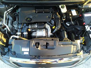 Peugeot 308 2016-thumb-21