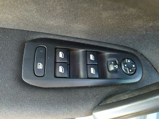 Peugeot 308 2016-thumb-19