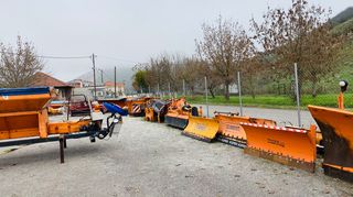 Εκσκαφέας-Φορτωτής 2010 Λεπίδες εκχιονισμού -thumb-5