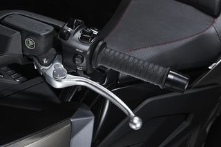 Kymco AK 550 2025 PREMIUM-thumb-1
