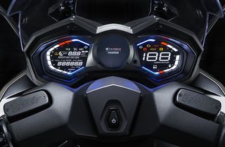 Kymco AK 550 2025 PREMIUM-thumb-3