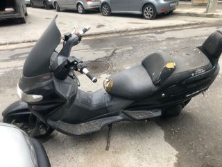Suzuki burgman 400cc για ανταλλακτικα!!!-thumb-2