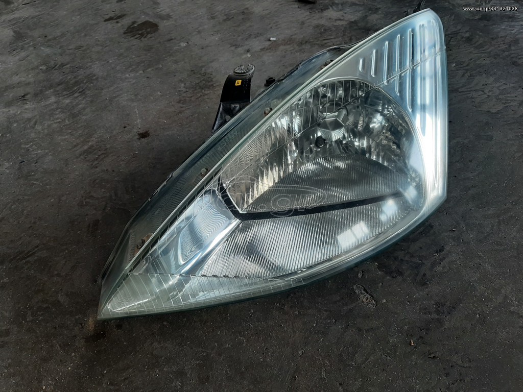 ΕΜΠΡΟΣ ΑΡΙΣΤΕΡΟ ΦΑΝΑΡΙ FORD FOCUS MK1