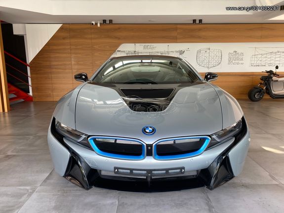 Bmw i8 '16 COUPE