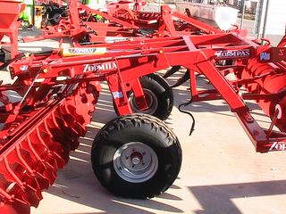 Σβάρνα - Δισκοσβάρνα John Deere 2020 36  ζορβα-thumb-3