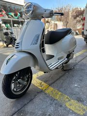 Piaggio Vespa GTS 300 '24 GTS 300 SUPER + ACCESSORIES PACK