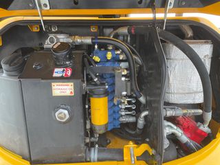 Εκσκαφάκι (διαβολάκι) JCB 2015 65R1-thumb-6