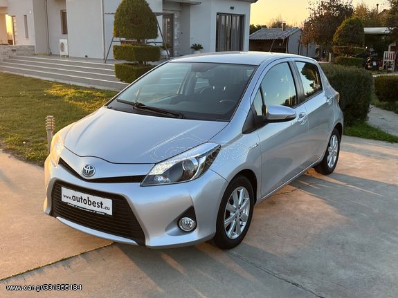 Toyota Yaris '13 1.5 Hybrid Lounge