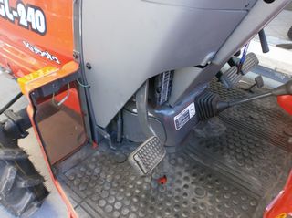 Αμπελουργικά Τρακτέρ Kubota 2007 GL 240-thumb-9