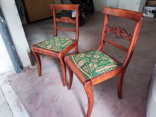 Δύο καρέκλες Vintage ξύλινες με κέντημα