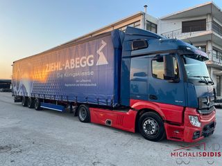 Mercedes-Benz 2014 1845-thumb-3