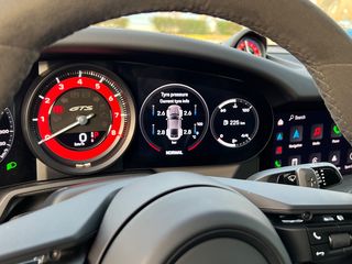 Porsche 911 2022 4 GTS-thumb-34