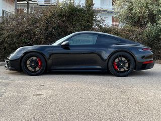Porsche 911 2022 4 GTS-thumb-37