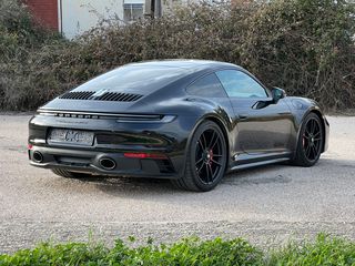 Porsche 911 2022 4 GTS-thumb-40