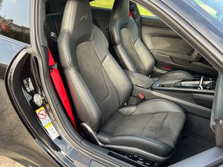 Porsche 911 2022 4 GTS-thumb-26