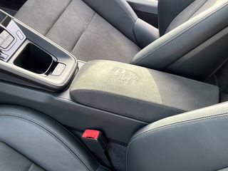 Porsche 911 2022 4 GTS-thumb-23