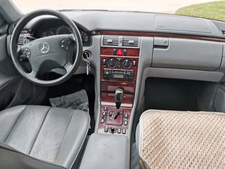 Mercedes-Benz E 200 2005 kompressor-thumb-10