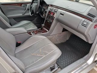 Mercedes-Benz E 200 2005 kompressor-thumb-15