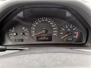 Mercedes-Benz E 200 2005 kompressor-thumb-28