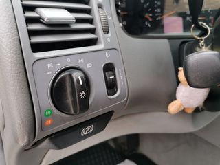 Mercedes-Benz E 200 2005 kompressor-thumb-26