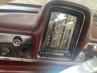 Mercedes-Benz 230 1966-thumb-10