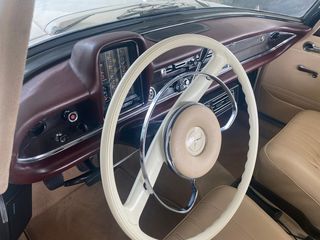 Mercedes-Benz 230 1966-thumb-8